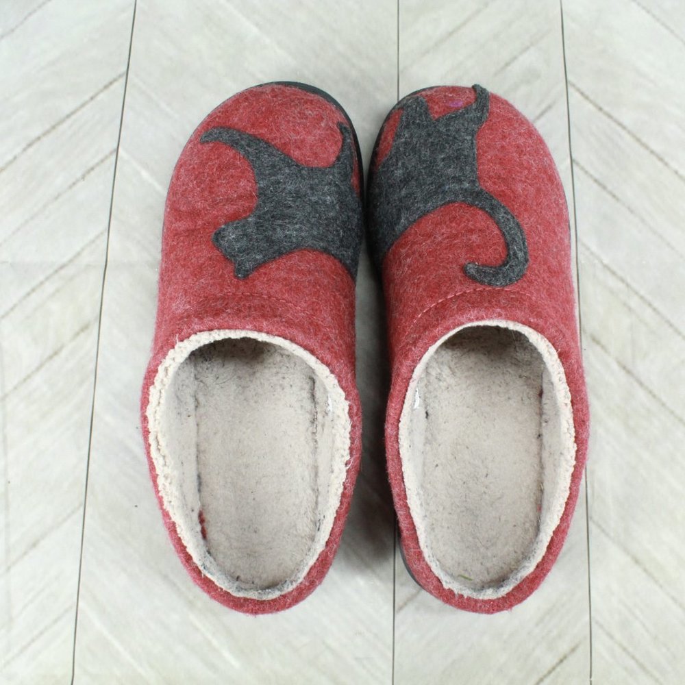 LL BEAN Women's Red Cat Motif Daybreak Scuffs Lined Wool Slippers Size 6 M - Picture 7 of 8